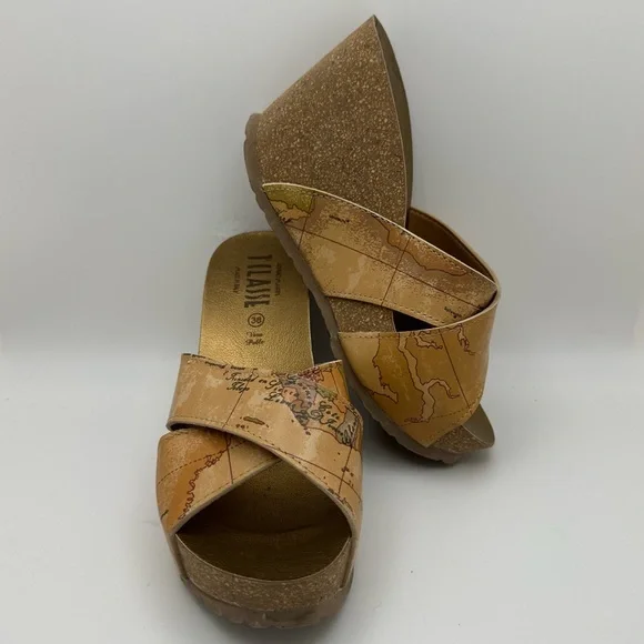 Alviero Martini Sz 38/US 7 1A Classe Italy Wedge Slip On Mules Spain Cork Map - Picture 3 of 10